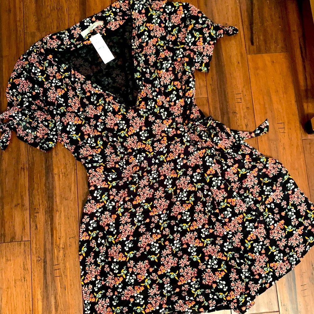 Loft Side tie wrap-front floral swing dress